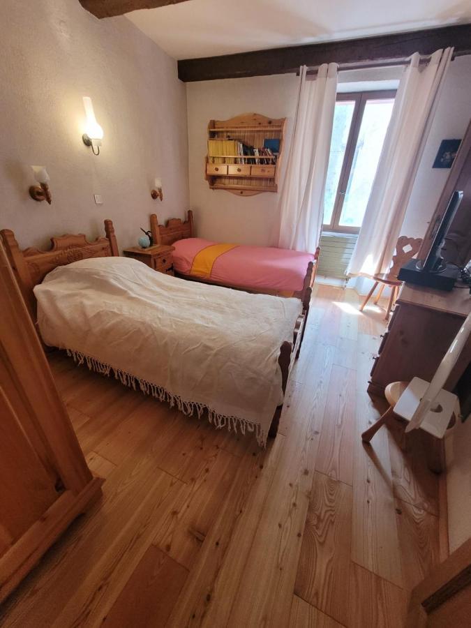 Maison De Village La Brigue Экстерьер фото